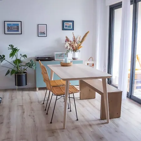 Nice Bright Apt Near Quai Des Chartrons * Бордо